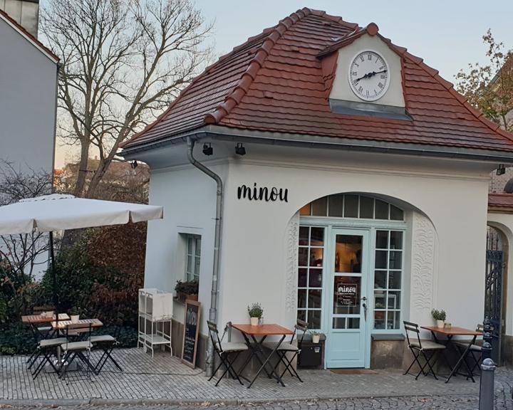 Minou - Dresdens kleinstes Kaffeehaus